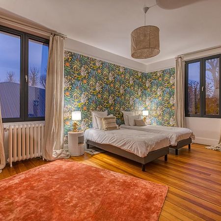 Cottage De La Foret Шантийи Экстерьер фото