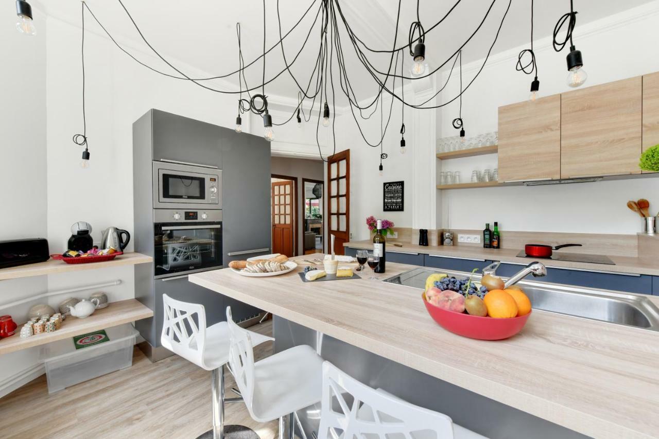 Cottage De La Foret Шантийи Экстерьер фото